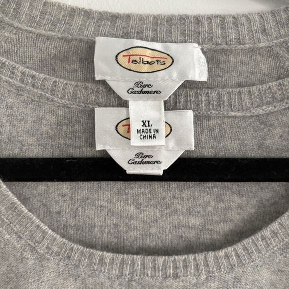 8Piece Bundle Of Talbots Women's XL Pure Cashmere Sweaters, Gray,Tan,Blue,Peach - Picture 8 of 16